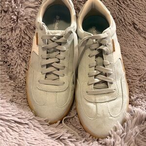 Dr. Scholl's Gray and Tan Athletic Shoes